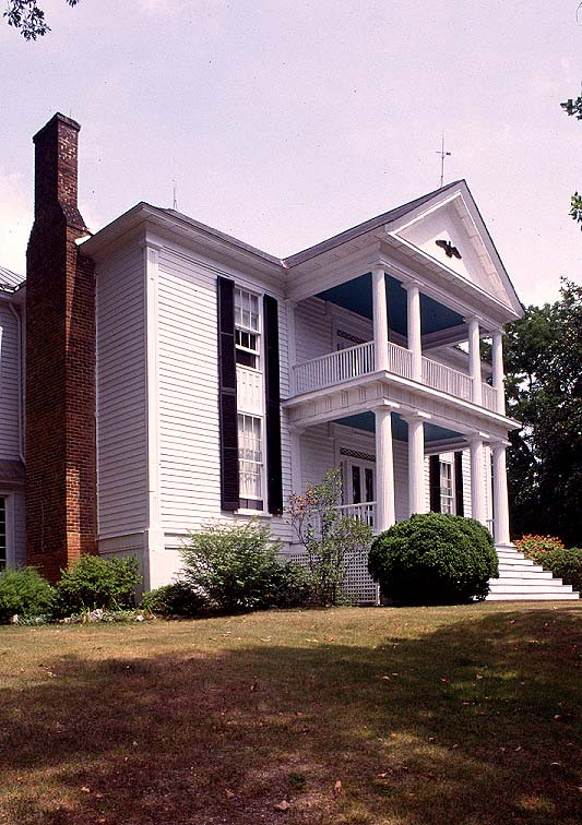 [Phót~ó cré~dít: C~áldé~r Lót~h/DHR~, 2007]